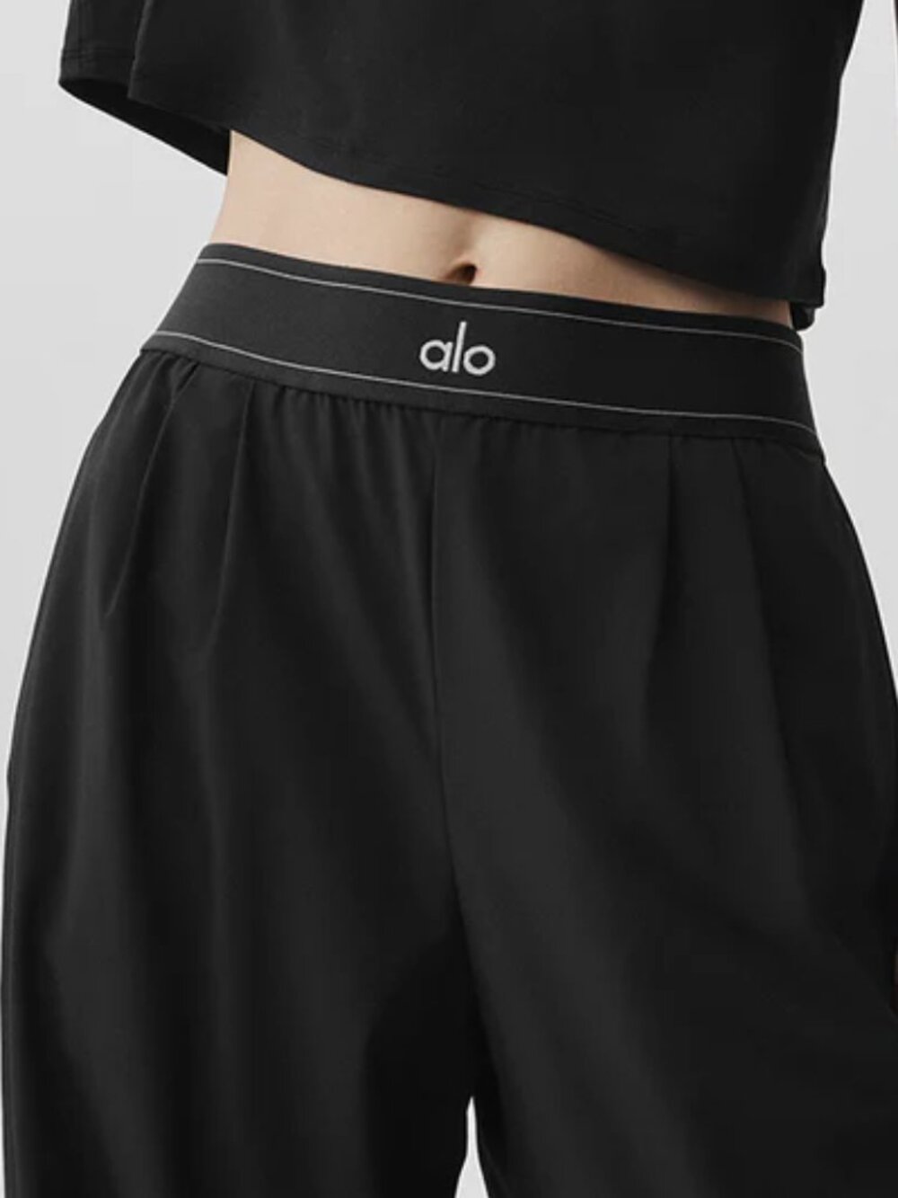 Brand New ALO Yoga Suit Up Trouser Black（Regular）😉❣ Women's pants - Picture 6 of 7
